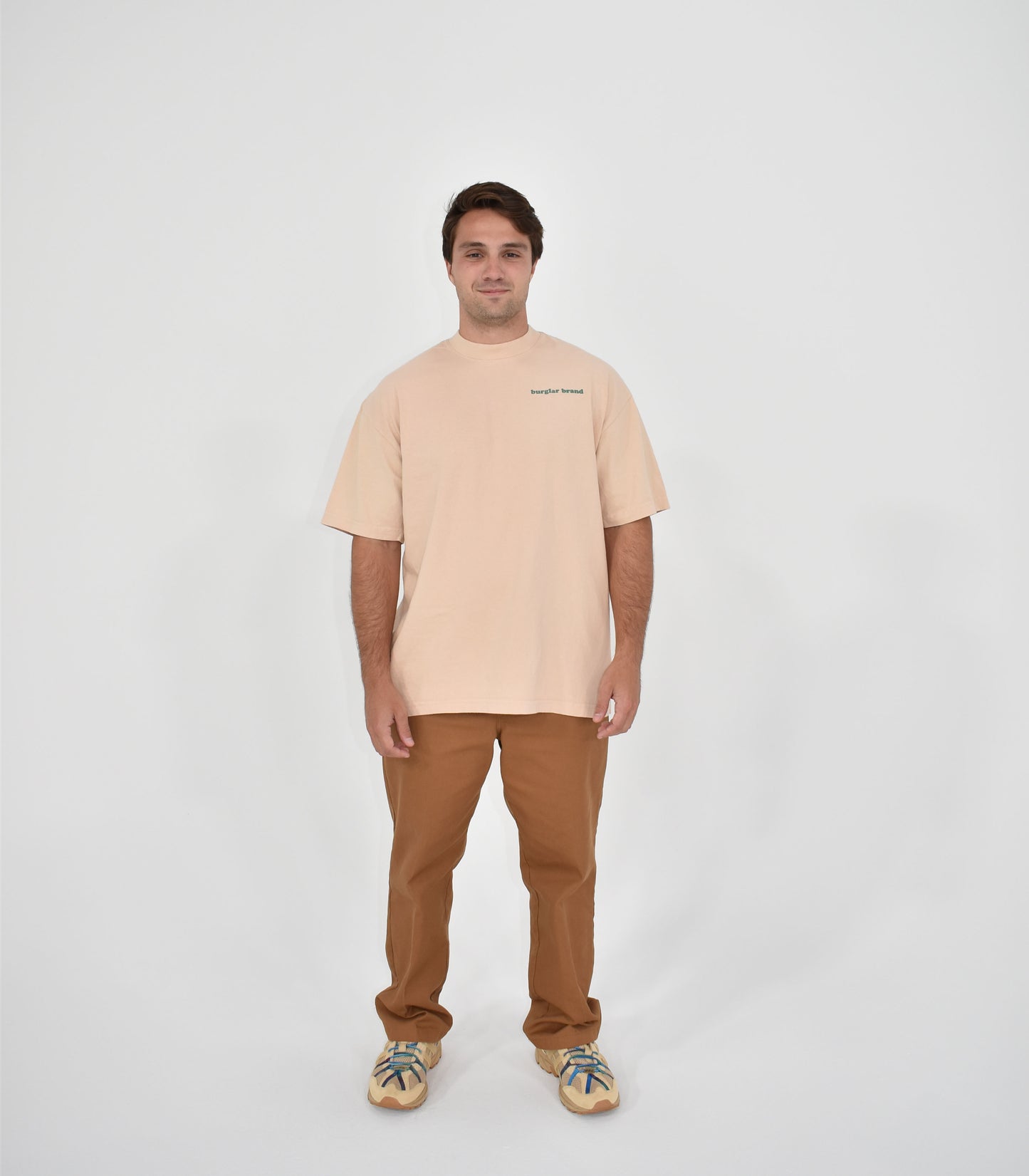 MEMBER TEE - BEIGE/GREEN