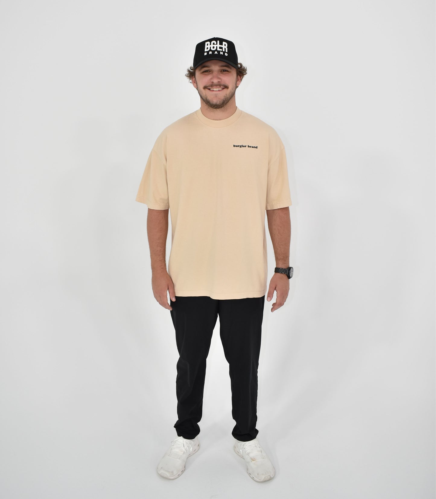 MEMBER TEE - BEIGE/BLACK