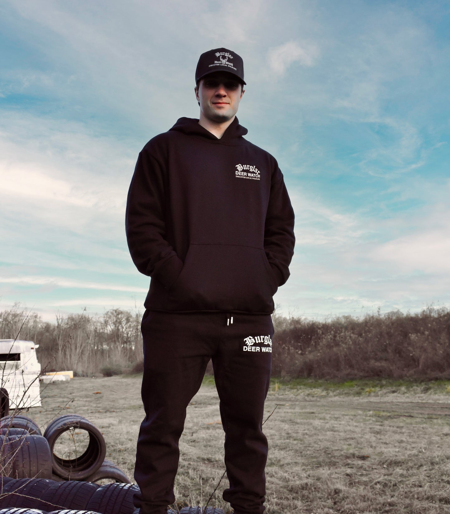 DEER WATCH HOODIE - BLACK